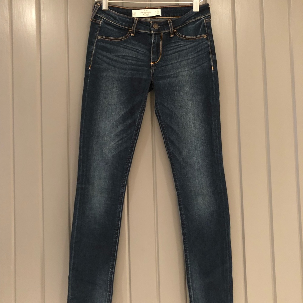 ABERCROMBIE jeans!